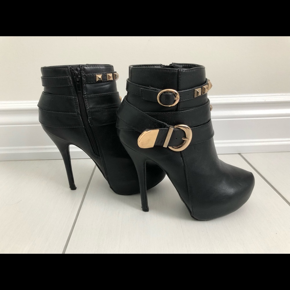 Black heels